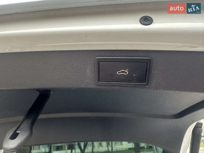 Універсал Skoda Octavia Scout 2015 в Рівному