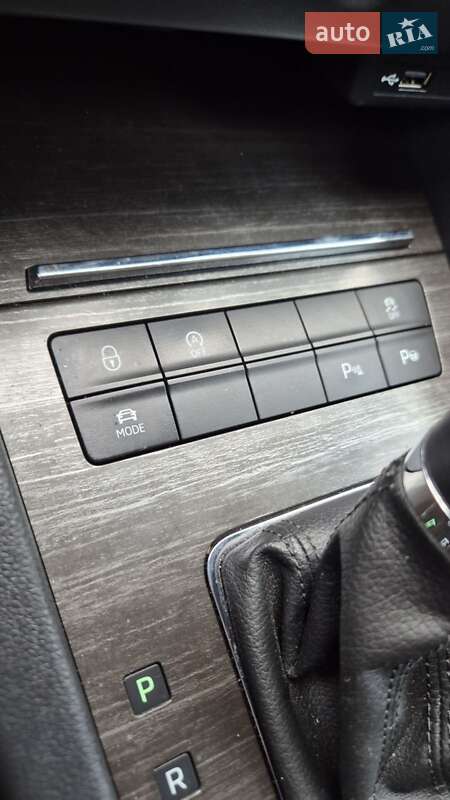 Універсал Skoda Octavia Scout 2014 в Львові