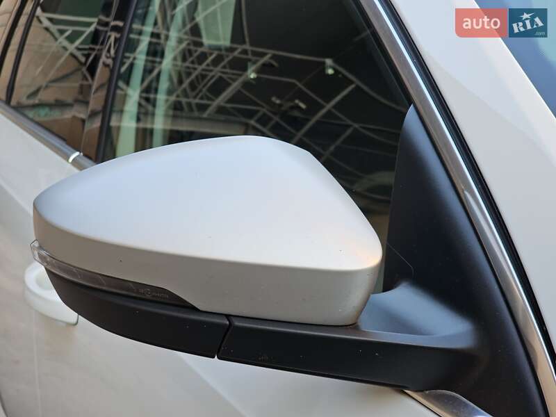 Универсал Skoda Octavia Scout 2017 в Киеве фото 18 Универсал Skoda Octavia Scout 2017 в Киеве