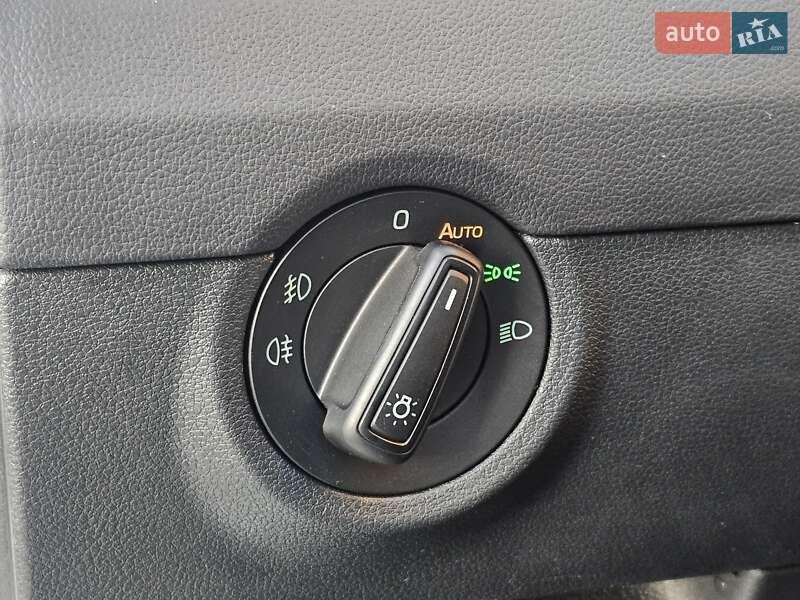 Универсал Skoda Octavia Scout 2017 в Киеве фото 34 Универсал Skoda Octavia Scout 2017 в Киеве