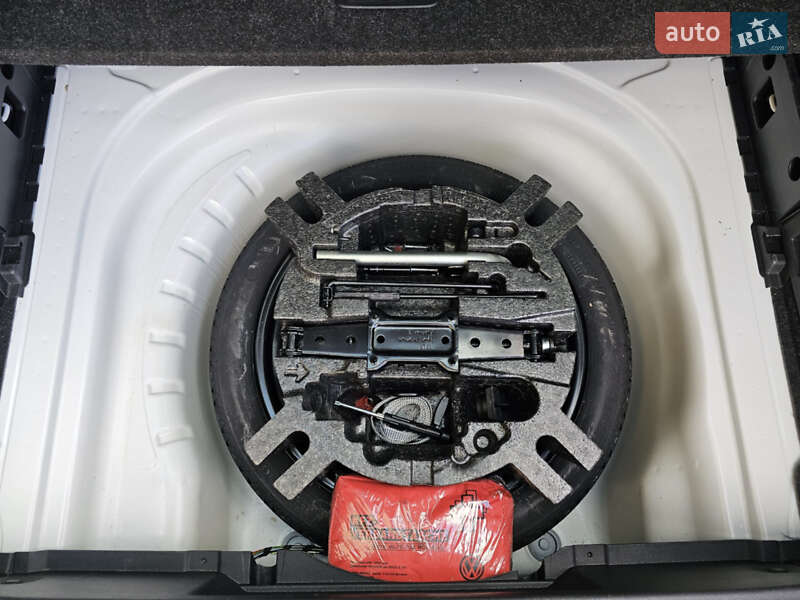 Универсал Skoda Octavia Scout 2017 в Киеве фото 26 Универсал Skoda Octavia Scout 2017 в Киеве