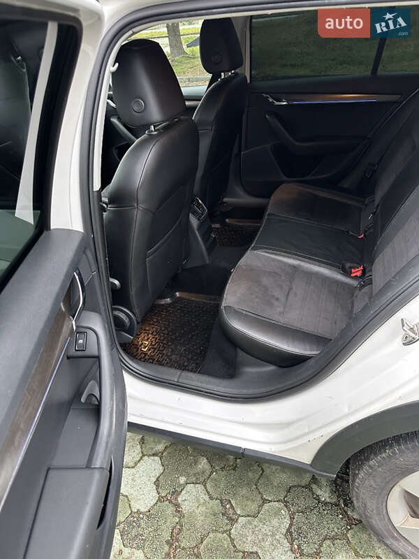 Универсал Skoda Octavia Scout 2018 в Дубно