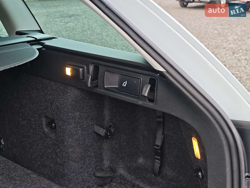 Универсал Skoda Octavia Scout 2018 в Луцке фото 55 Универсал Skoda Octavia Scout 2018 в Луцке