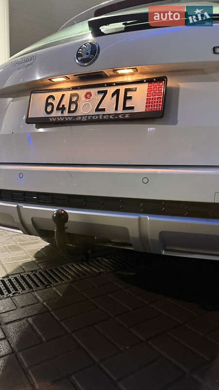 Універсал Skoda Octavia Scout 2014 в Ужгороді