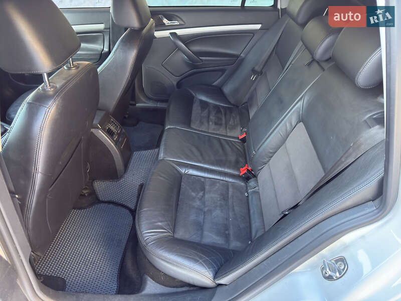 Універсал Skoda Octavia Scout 2011 в Черкасах