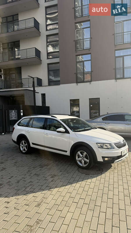 Універсал Skoda Octavia Scout 2014 в Ужгороді