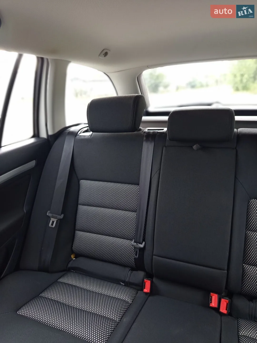 2011 Skoda Octavia - мініатюра 104