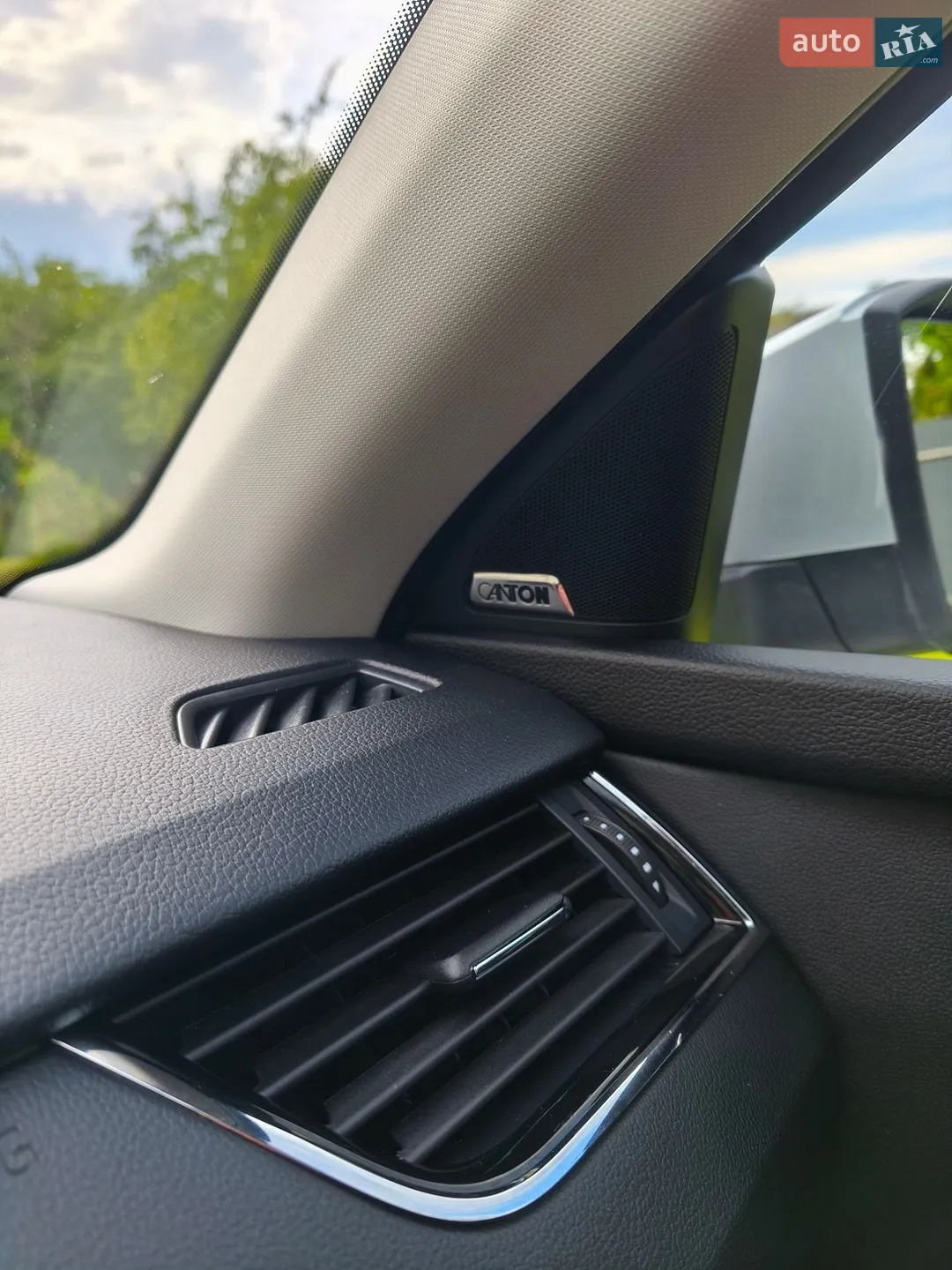 2019 Skoda Octavia - мініатюра 48