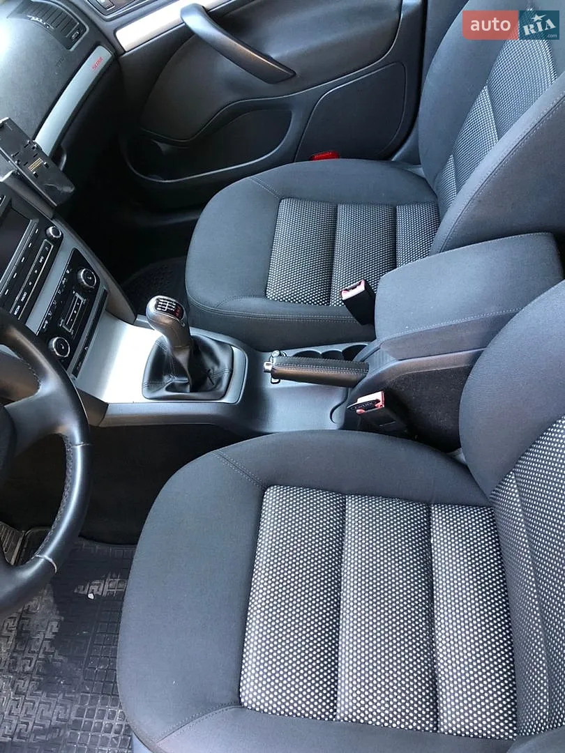 2011 Skoda Octavia - мініатюра 12