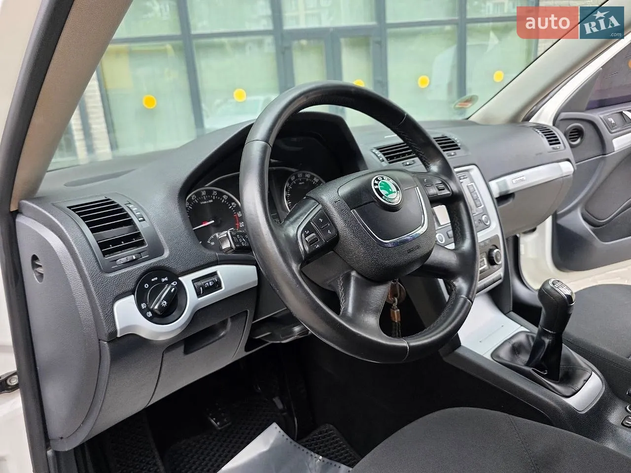 2011 Skoda Octavia - мініатюра 69