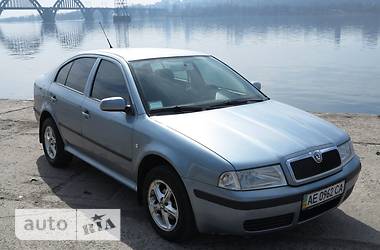 Седан Skoda Octavia 2005 в Днепре