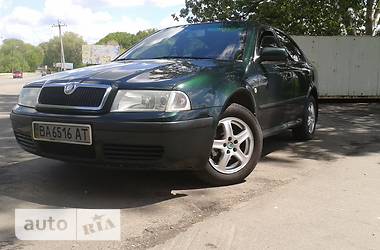 Седан Skoda Octavia 2002 в Умани