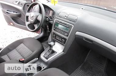 Хэтчбек Skoda Octavia 2012 в 