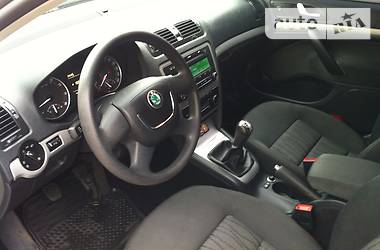 Седан Skoda Octavia 2010 в 