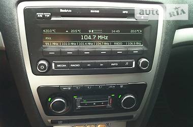 Седан Skoda Octavia 2010 в 