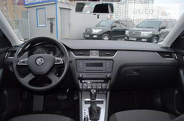 Седан Skoda Octavia 2014 в 