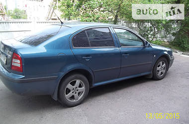 Хэтчбек Skoda Octavia 2003 в Чернигове