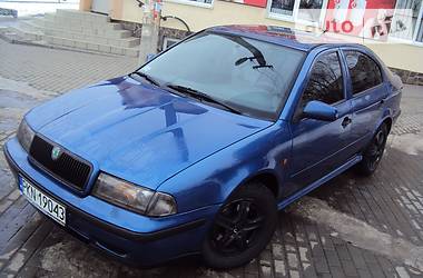 Седан Skoda Octavia 1998 в Жидачове