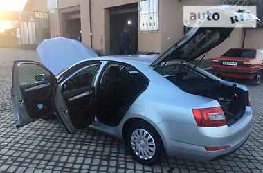 Седан Skoda Octavia 2013 в 