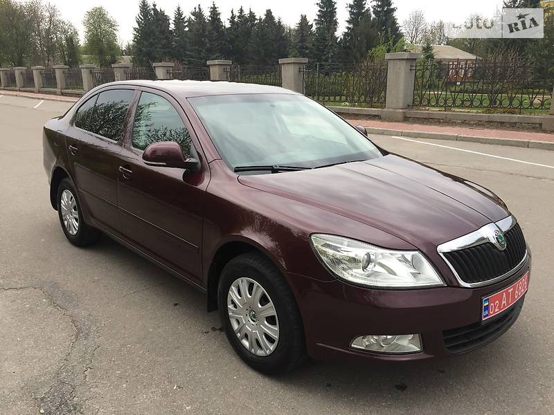 Хэтчбек Skoda Octavia 2012 в Умани