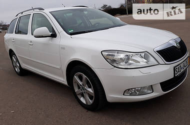 Универсал Skoda Octavia 2012 в Стрые