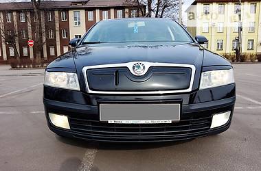 Седан Skoda Octavia 2009 в 