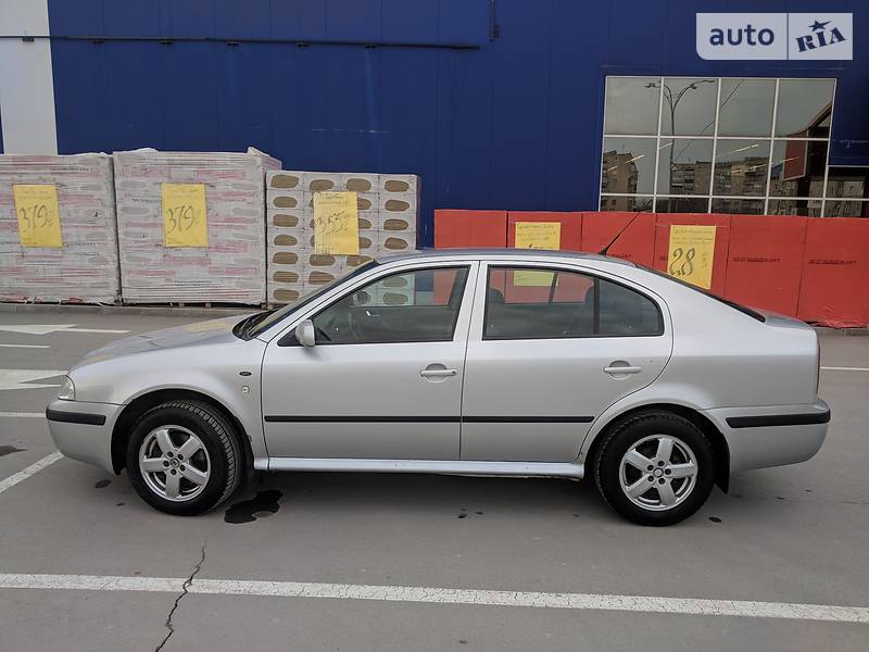Лифтбек Skoda Octavia 2004 в Каменец-Подольском