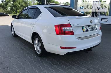 Седан Skoda Octavia 2014 в Днепре