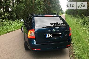 Универсал Skoda Octavia 2012 в Жидачове