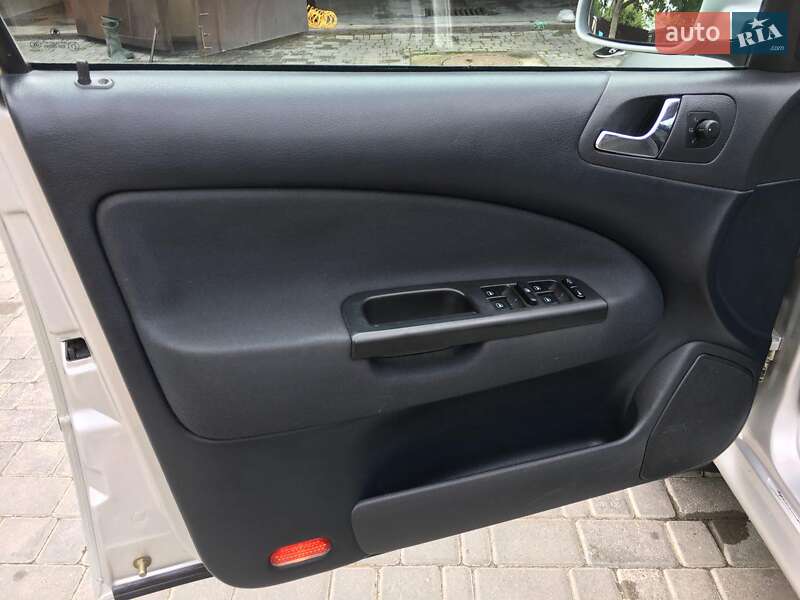 Лифтбек Skoda Octavia 2004 в Каменец-Подольском