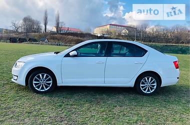 Седан Skoda Octavia 2013 в Черновцах