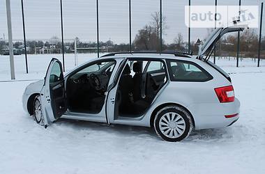 Универсал Skoda Octavia 2014 в Сумах