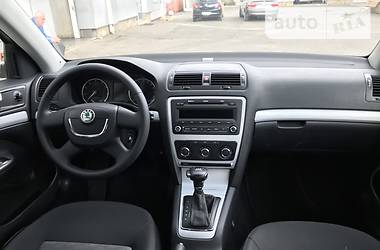 Седан Skoda Octavia 2010 в Одессе