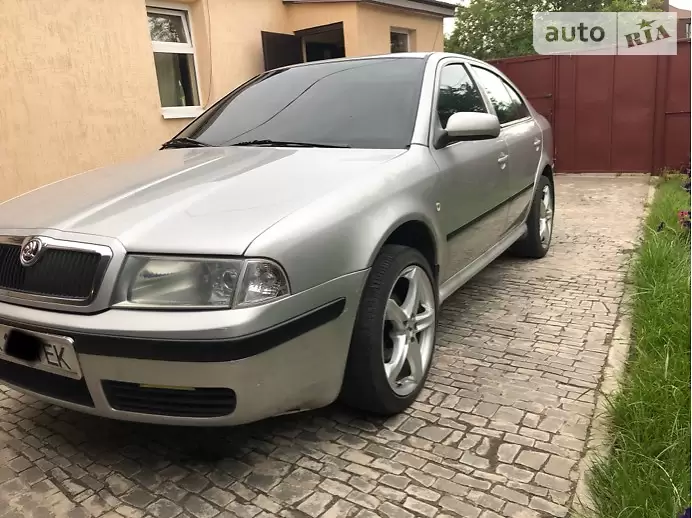 skoda_octavia__290162405fx.webp