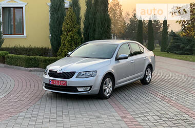 Хэтчбек Skoda Octavia 2016 в Луцке