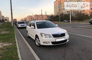 Универсал Skoda Octavia 2009 в Львове