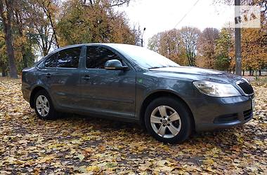 Седан Skoda Octavia 2011 в Глухове