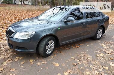 Седан Skoda Octavia 2011 в Глухове