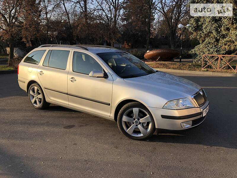 Универсал Skoda Octavia 2006 в Полтаве