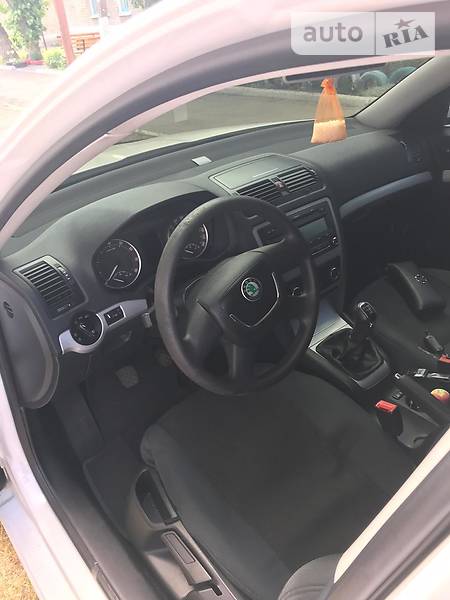 Лифтбек Skoda Octavia 2012 в Покровске