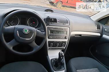 Седан Skoda Octavia 2011 в 