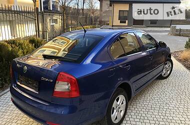 Седан Skoda Octavia 2011 в 