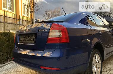 Седан Skoda Octavia 2011 в 
