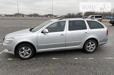 Універсал Skoda Octavia 2010 в 