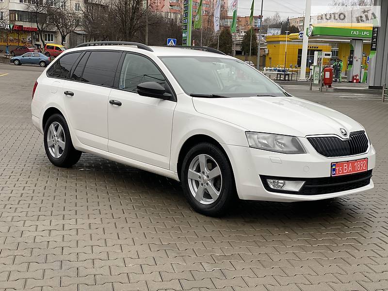 Універсал Skoda Octavia 2015 в Рівному