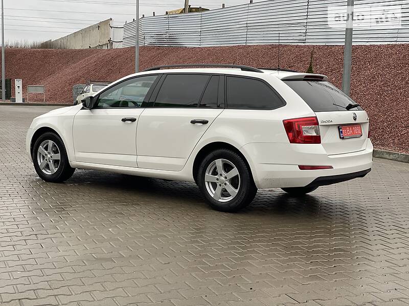 Універсал Skoda Octavia 2015 в Рівному