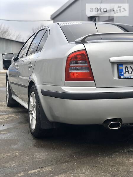 Ліфтбек Skoda Octavia 2001 в Харкові