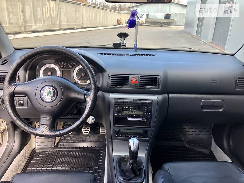 Ліфтбек Skoda Octavia 2001 в Харкові