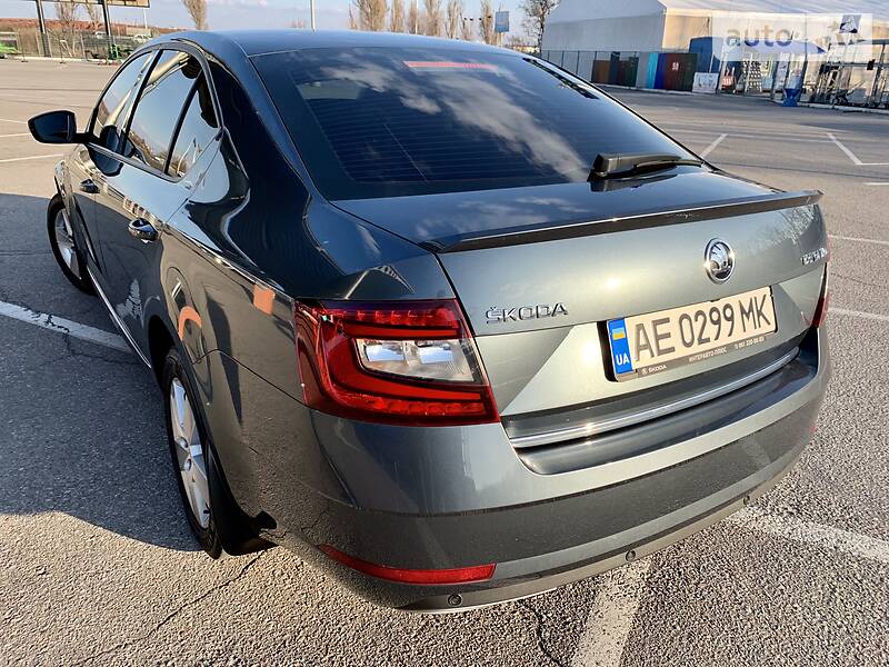 Хетчбек Skoda Octavia 2017 в Дніпрі