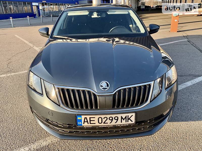 Хетчбек Skoda Octavia 2017 в Дніпрі